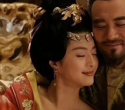 女人打鼾的两个原因，男人永远不会有！呼吸机相同，鼾症差别如此大！【关爱女性】